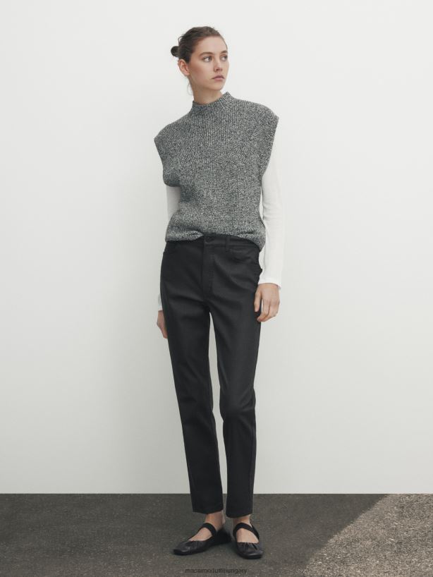 magas derekú, egyenes szárú bevonatos nadrág fekete nők NXX8V8341 Massimo Dutti